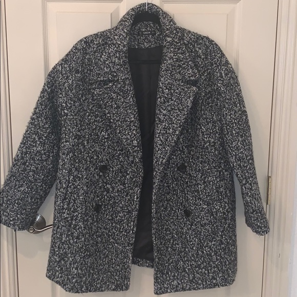 New Chic Winter Coat - Picture 2 of 7
